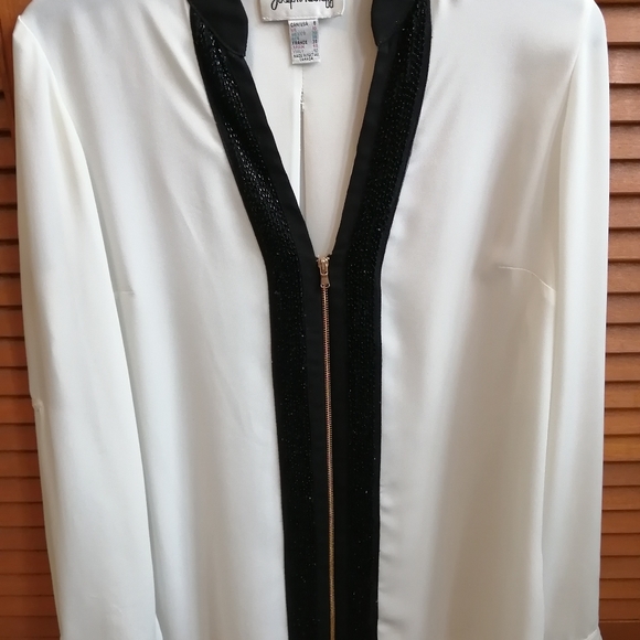 Joseph Ribkoff blouse - Picture 1 of 1